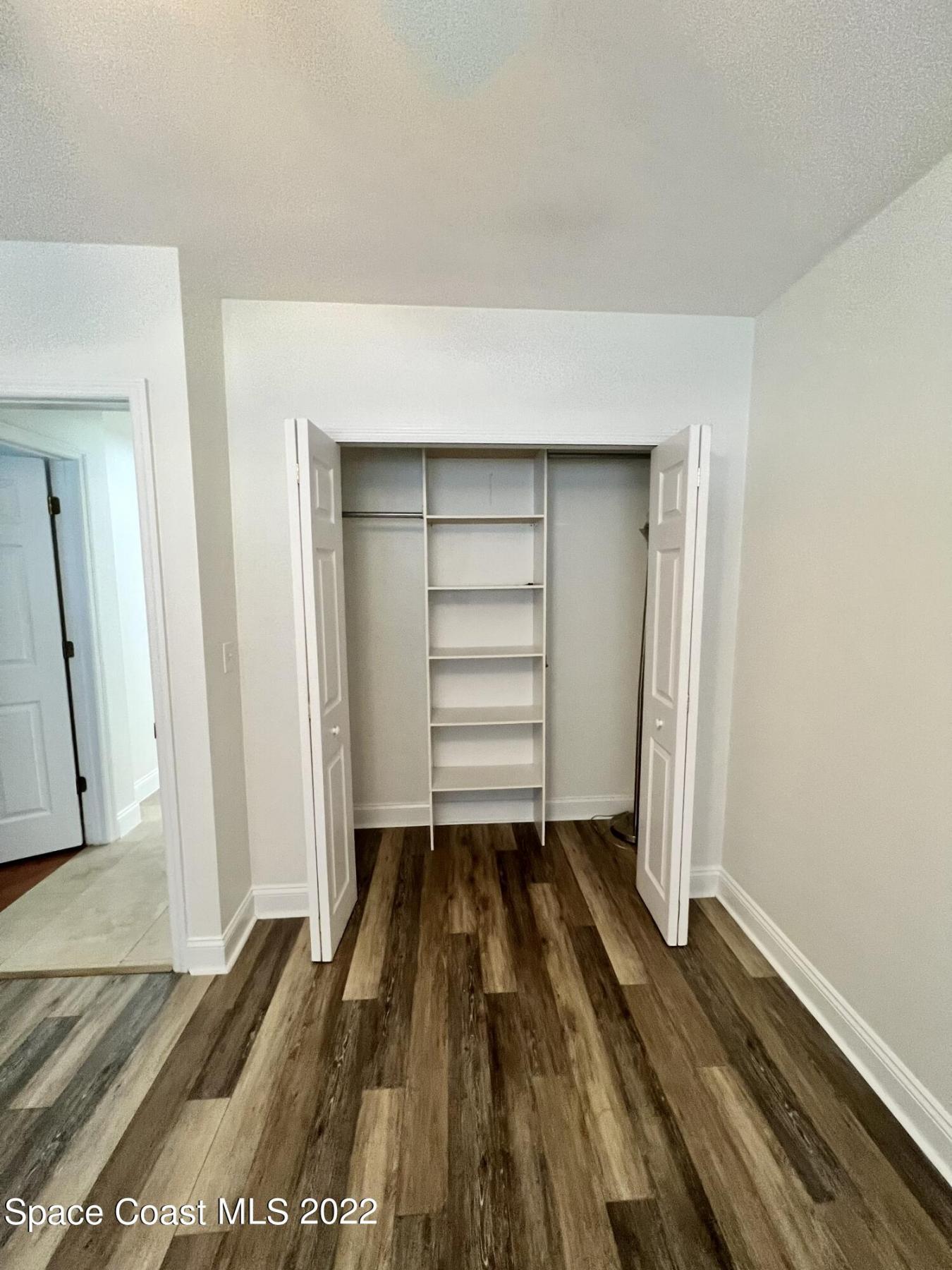 Spacious Melbourne Beach home for lease. This lovely property offers j – image 20