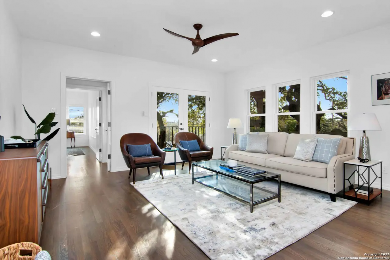 3570 2110 Travis Heights Boulevard, Austin, TX, 78704, United States, 4 Bedrooms Bedrooms, ,3 BathroomsBathrooms,Residential,For Sale,2110 Travis Heights Boulevard,1223087