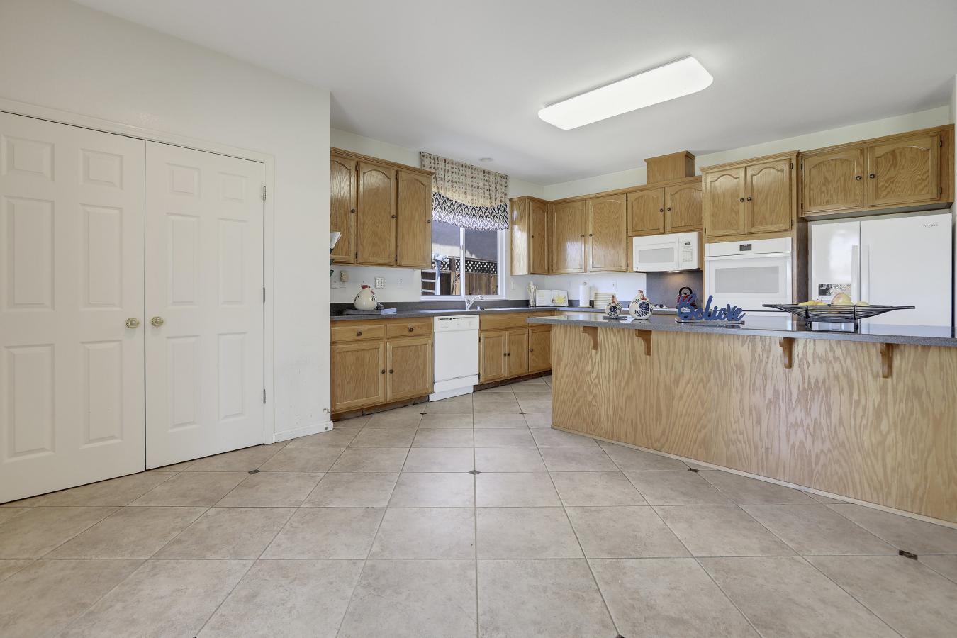 556 Ruby Drive, Vacaville, CA, 95687, United States, 5 Bedrooms Bedrooms, ,3 BathroomsBathrooms,Residential,For Sale,556 Ruby Drive,1226291