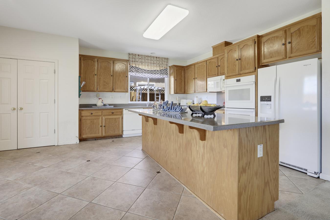 556 Ruby Drive, Vacaville, CA, 95687, United States, 5 Bedrooms Bedrooms, ,3 BathroomsBathrooms,Residential,For Sale,556 Ruby Drive,1226291