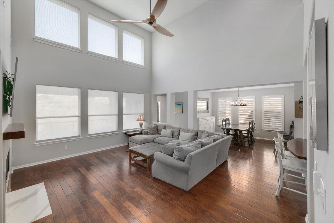 49382 12917 Bright Sky Overlook, Austin, TX, 78732, United States, 5 Bedrooms Bedrooms, ,4 BathroomsBathrooms,Residential,For Sale,12917 Bright Sky Overlook,1227452