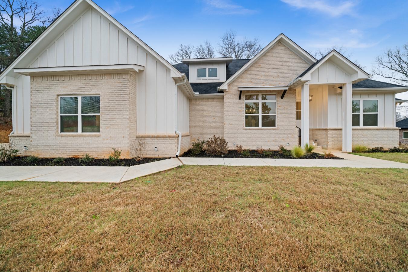 1408 Centennial Parkway, Tyler, Texas, 75703, United States, 4 Bedrooms Bedrooms, ,2 BathroomsBathrooms,Residential,For Sale,1408 Centennial Parkway,1227423