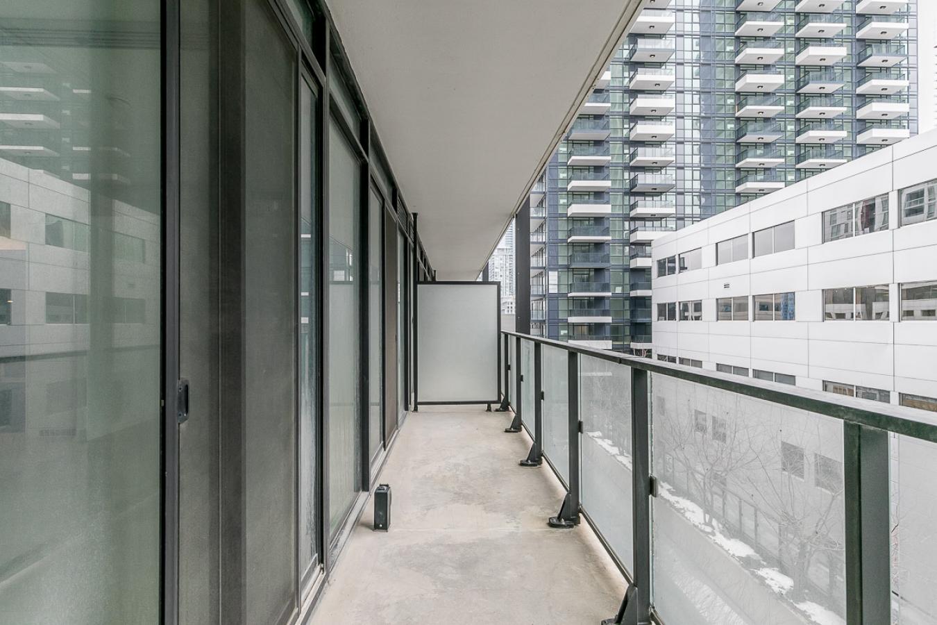 125 Peter Street, Toronto, ON, M5V 2G9, Canada, 1 Bedroom Bedrooms, ,1 BathroomBathrooms,Residential,For Sale,125 Peter Street,1230350