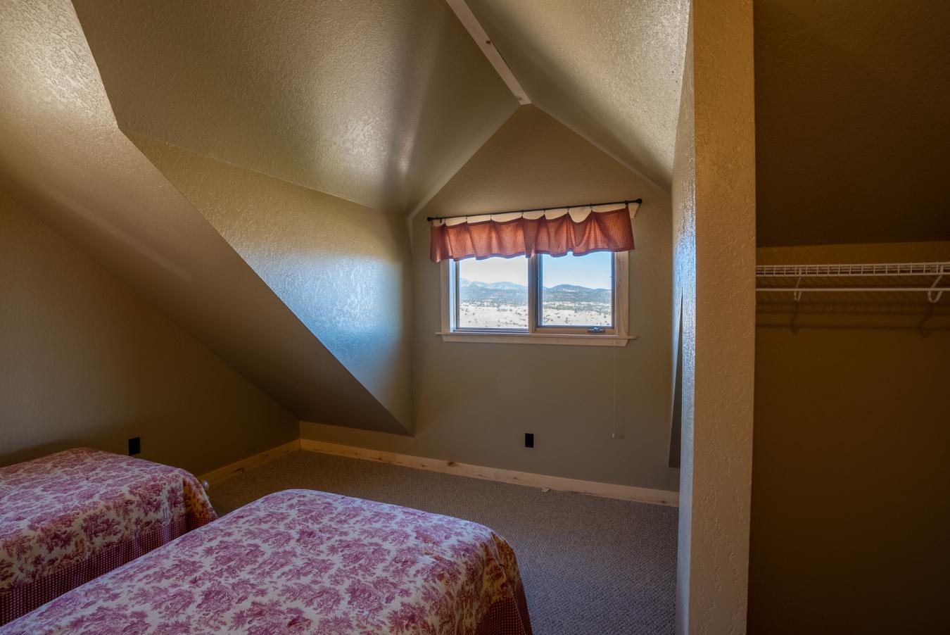 37520 COUNTY RD E39, Del Norte, CO, 81132, United States, 6 Bedrooms Bedrooms, ,3 BathroomsBathrooms,Residential,For Sale,37520 COUNTY RD E39,1231127