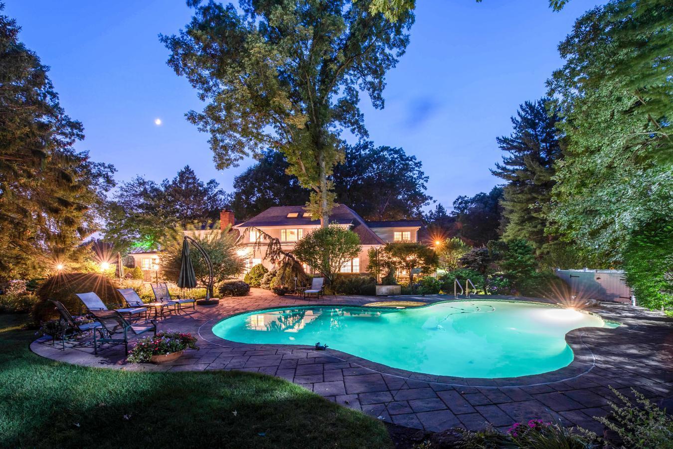 111 Tekening Drive, Tenafly, NJ, 07670, United States, 6 Bedrooms Bedrooms, ,6 BathroomsBathrooms,Residential,For Sale,111 Tekening Drive,1232205