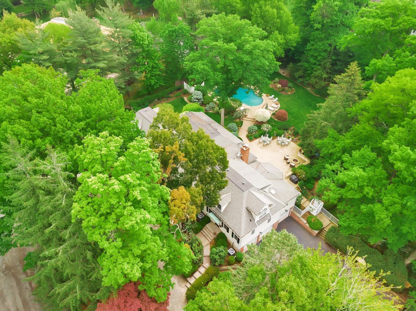 111 Tekening Drive, Tenafly, NJ, 07670, United States, 6 Bedrooms Bedrooms, ,6 BathroomsBathrooms,Residential,For Sale,111 Tekening Drive,1232205