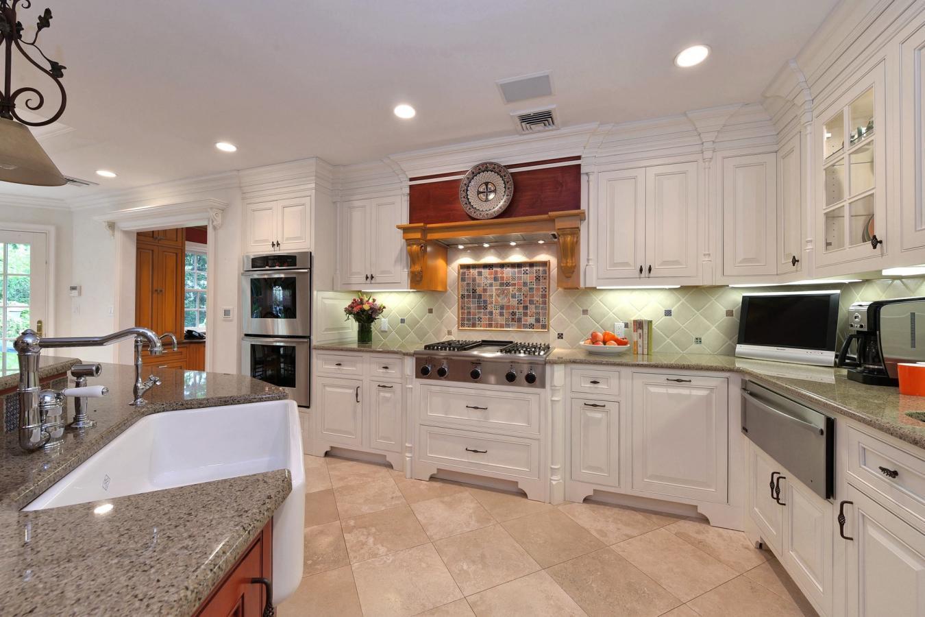 111 Tekening Drive, Tenafly, NJ, 07670, United States, 6 Bedrooms Bedrooms, ,6 BathroomsBathrooms,Residential,For Sale,111 Tekening Drive,1232205