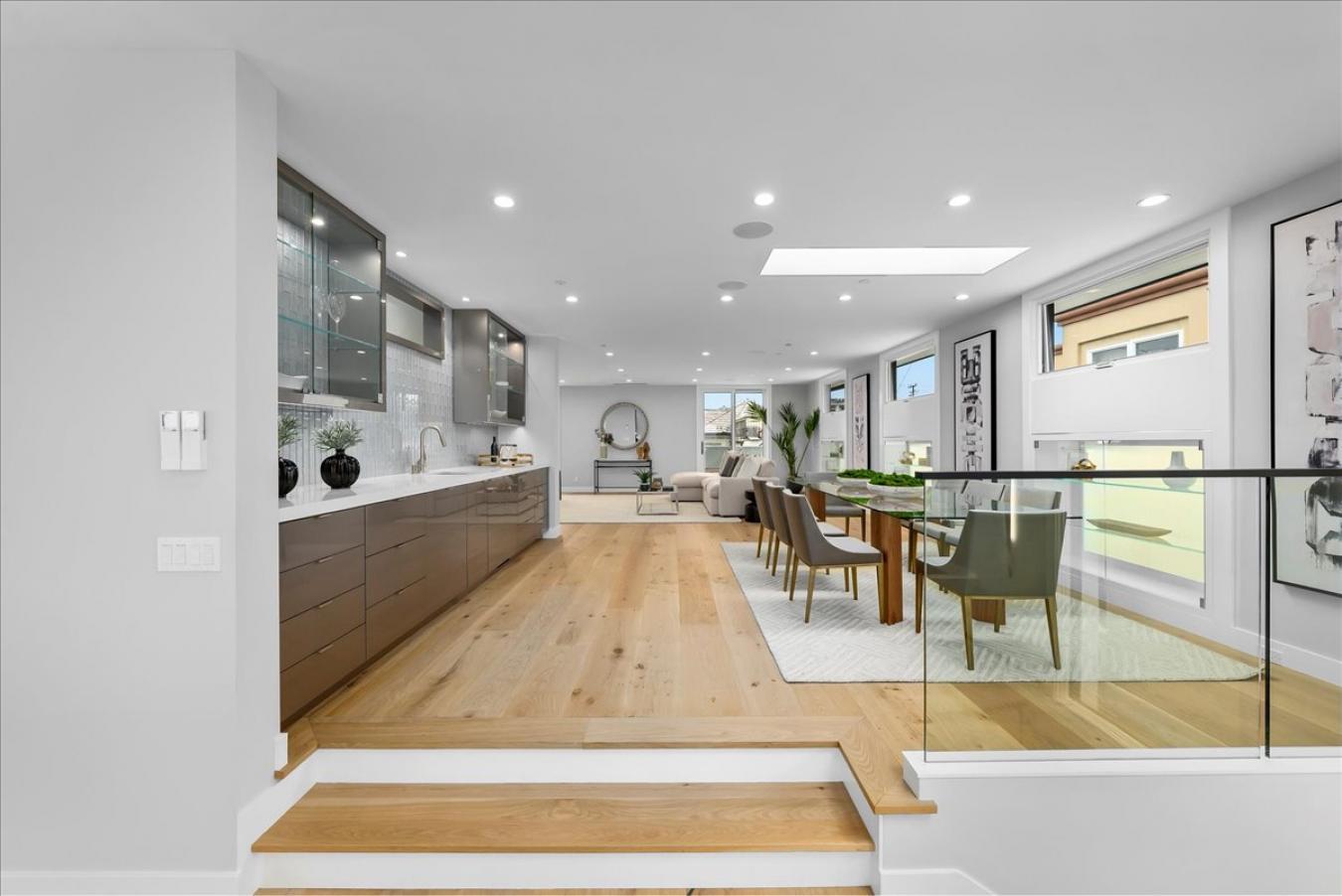 5555 Warren Street, San Diego, CA, 92108, United States, 4 Bedrooms Bedrooms, ,4 BathroomsBathrooms,Residential,For Sale,5555 Warren Street,1328436