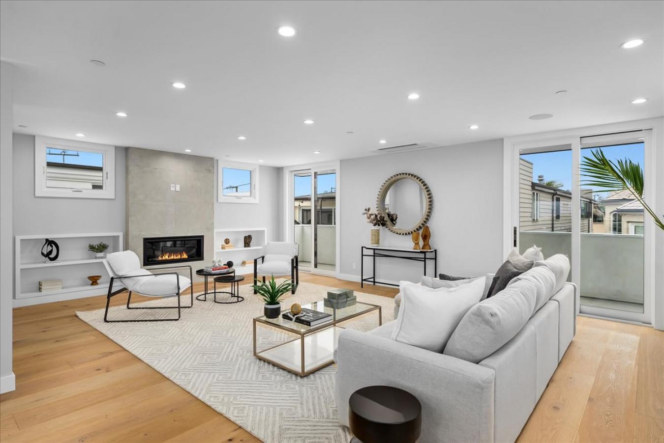 5555 Warren Street, San Diego, CA, 92108, United States, 4 Bedrooms Bedrooms, ,4 BathroomsBathrooms,Residential,For Sale,5555 Warren Street,1328436