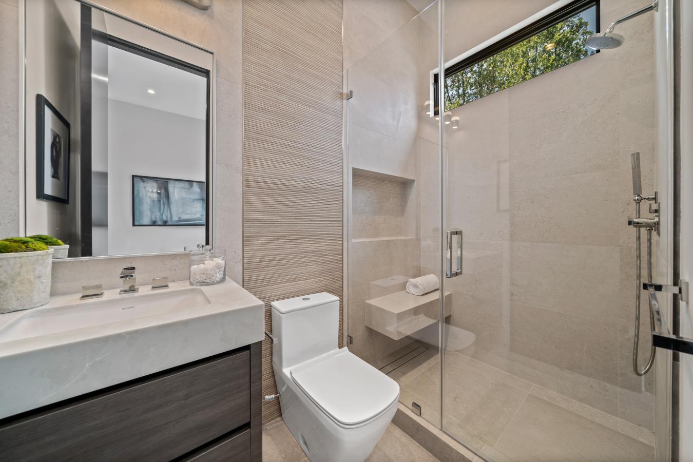 4130 Hayvenhurst Avenue, Encino, CA, 91436, United States, 6 Bedrooms Bedrooms, ,7 BathroomsBathrooms,Residential,For Sale,4130 Hayvenhurst Avenue,1235793