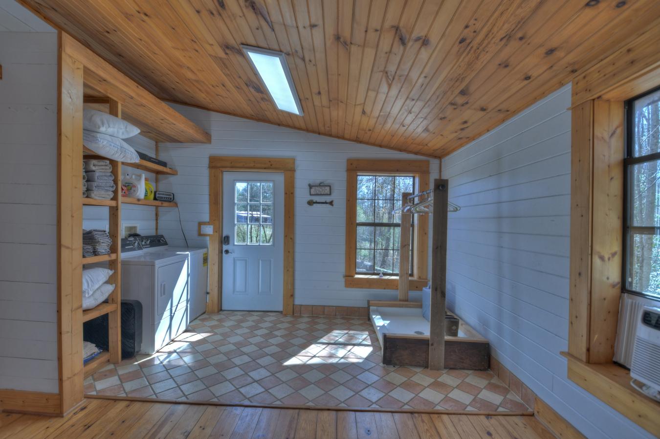 2897 Goose Island Road, Cherry Log, Georgia, 30522, United States, 3 Bedrooms Bedrooms, ,3 BathroomsBathrooms,Residential,For Sale,2897 Goose Island Road,1237139