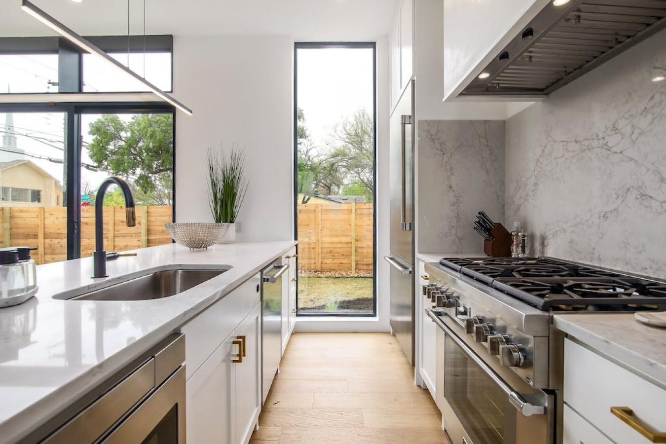 1710 Kinney Avenue, Austin, Texas, 78704, United States, 4 Bedrooms Bedrooms, ,3 BathroomsBathrooms,Residential,For Sale,1710 Kinney Avenue,1239548