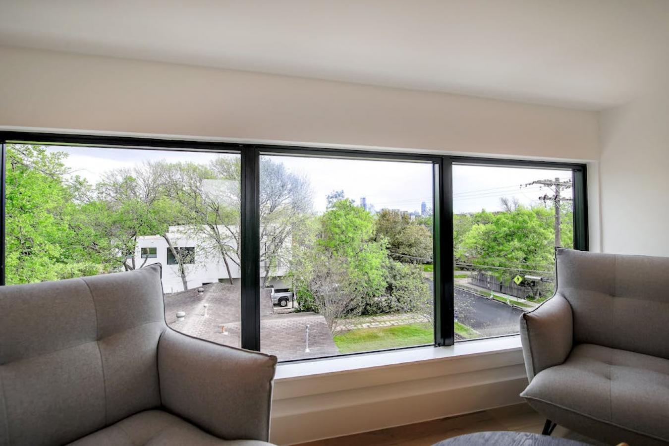 1710 Kinney Avenue, Austin, Texas, 78704, United States, 4 Bedrooms Bedrooms, ,3 BathroomsBathrooms,Residential,For Sale,1710 Kinney Avenue,1239548