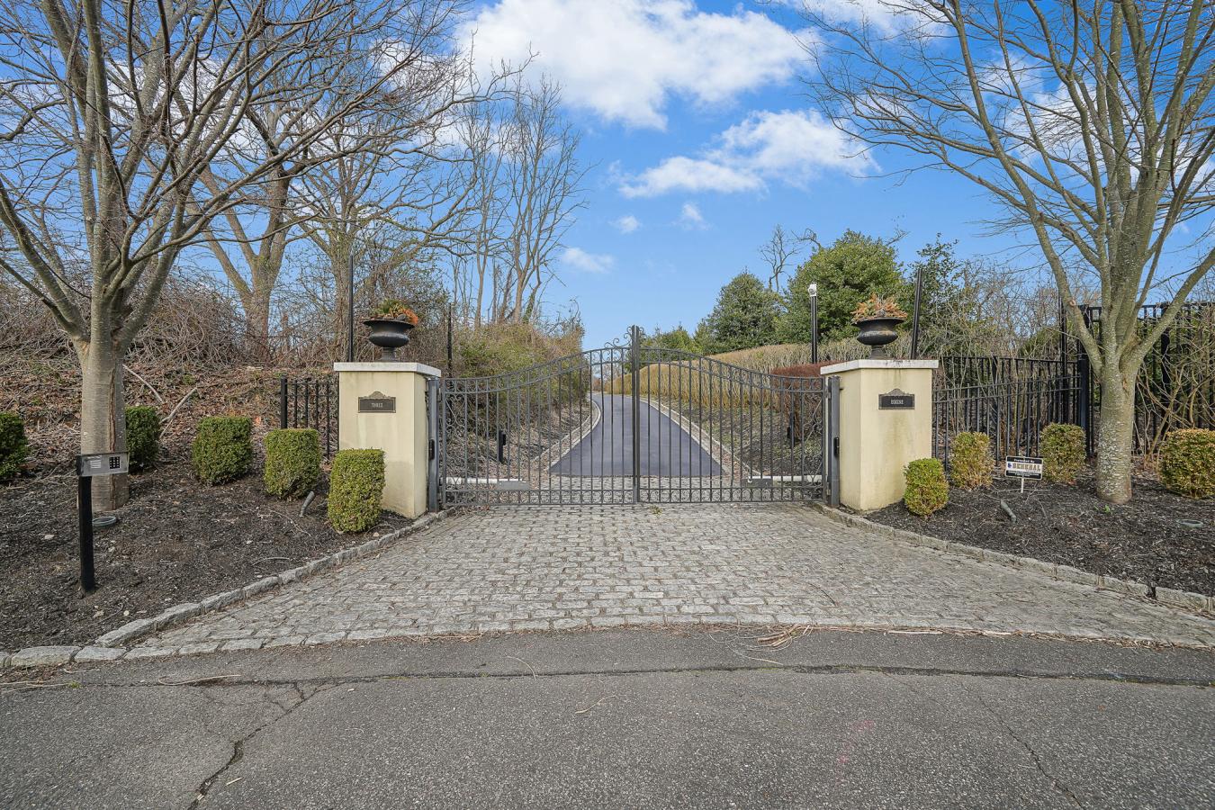 3 Equine Lane, Nissequogue, NY, 11780, United States, 5 Bedrooms Bedrooms, ,4 BathroomsBathrooms,Residential,For Sale,3 Equine Lane,1246848