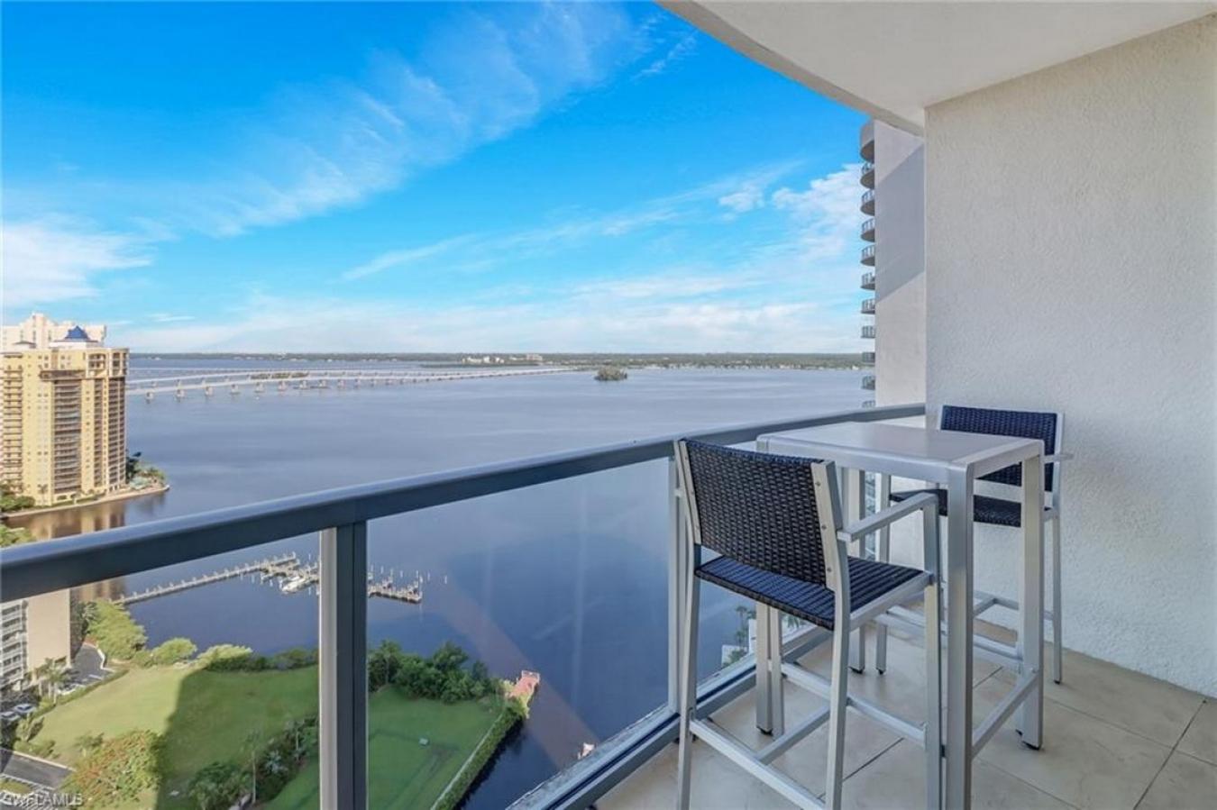 3000 Oasis Grand Blvd APT 2602, Fort Myers, FL, 33916, United States, 2 Bedrooms Bedrooms, ,2 BathroomsBathrooms,Residential,For Sale,3000 Oasis Grand Blvd APT 2602,223000167