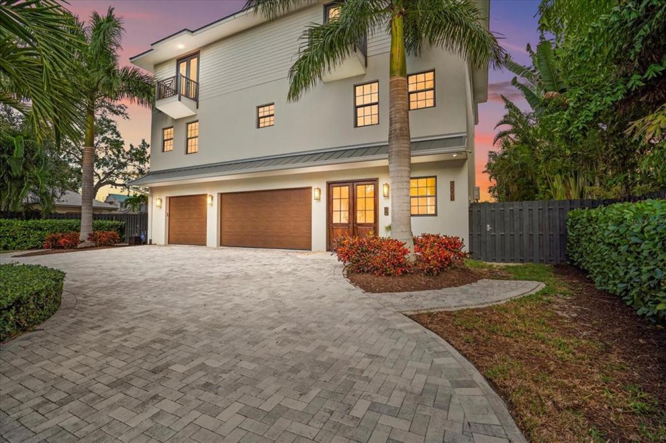 8201 MIDNIGHT PASS ROAD, SARASOTA, FL, 34242, United States, 4 Bedrooms Bedrooms, ,3 BathroomsBathrooms,Residential,For Sale,8201 MIDNIGHT PASS ROAD,1249321