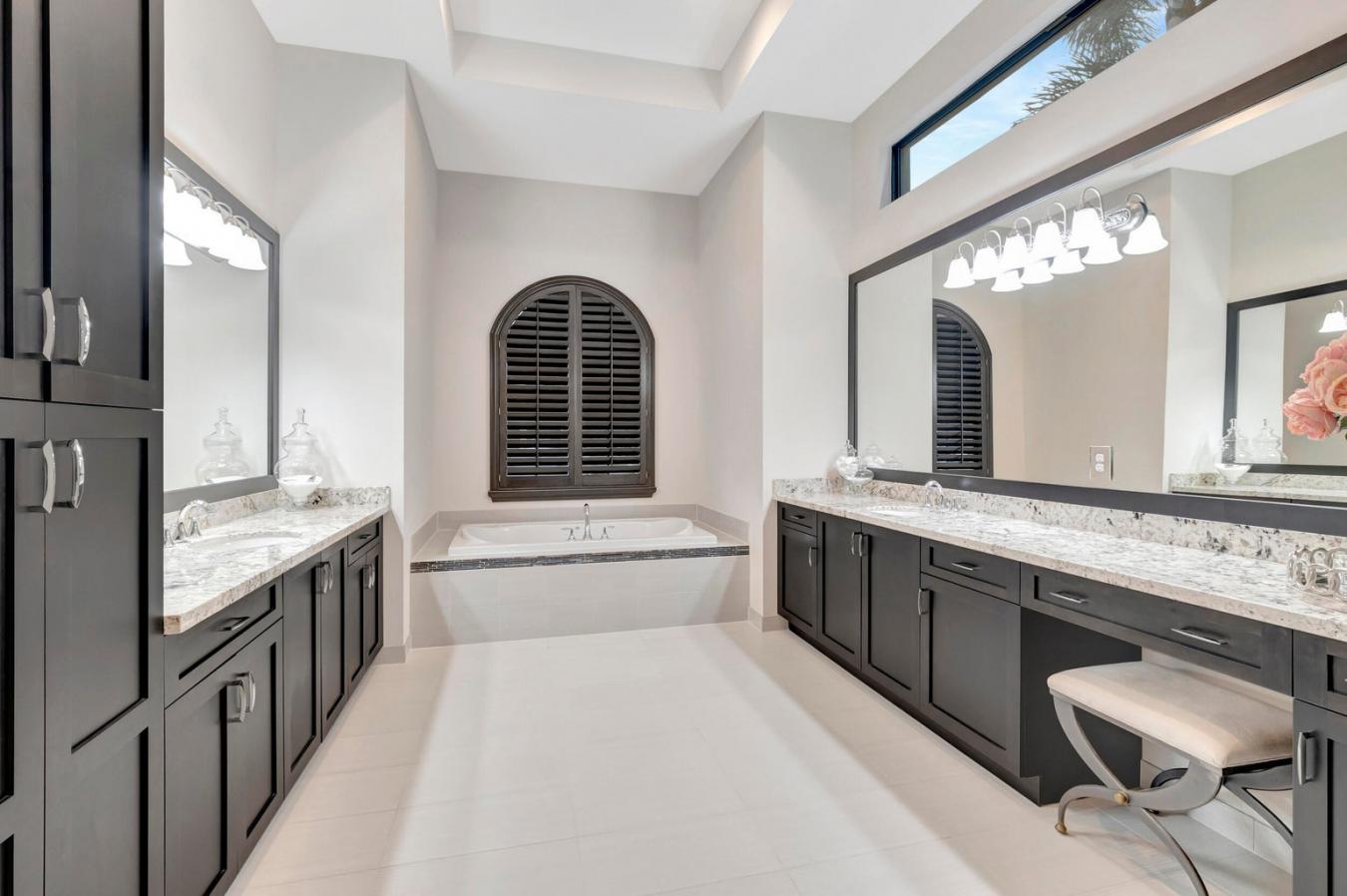 8453 Hawks Gully Avenue, Delray Beach, FL, 33446, United States, 5 Bedrooms Bedrooms, ,5 BathroomsBathrooms,Residential,For Sale,8453 Hawks Gully Avenue,1252043