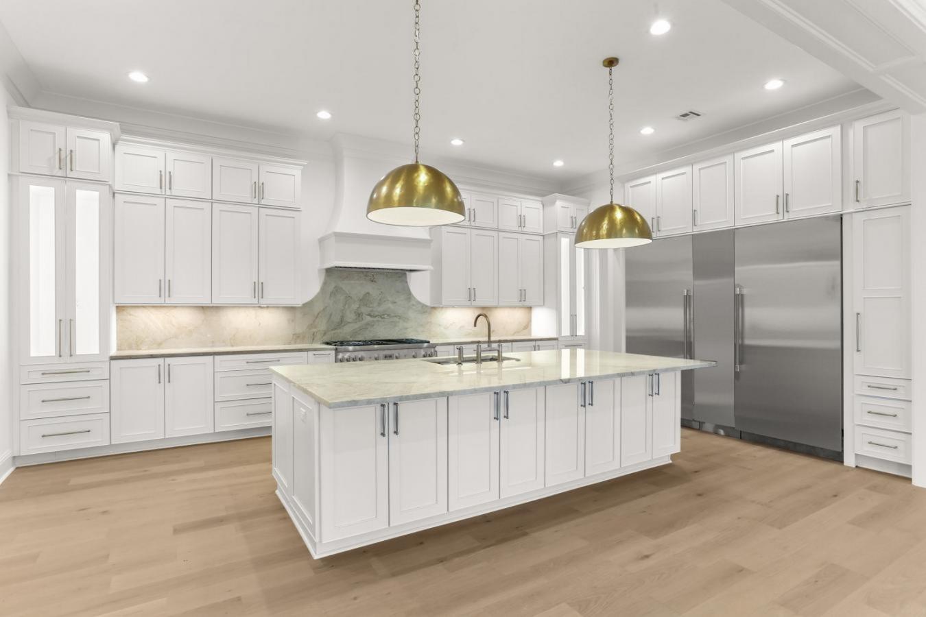 200 Bellaire Drive, New Orleans, LA, 70124, United States, 6 Bedrooms Bedrooms, ,5 BathroomsBathrooms,Residential,For Sale,200 Bellaire Drive,1252042