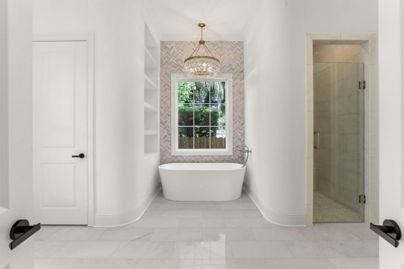 200 Bellaire Drive, New Orleans, LA, 70124, United States, 6 Bedrooms Bedrooms, ,5 BathroomsBathrooms,Residential,For Sale,200 Bellaire Drive,1252042