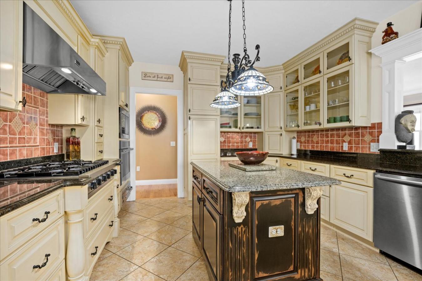 9 Park Grove Lane, Shrewsbury, Massachusetts, 01545, United States, 5 Bedrooms Bedrooms, ,5 BathroomsBathrooms,Residential,For Sale,9 Park Grove Lane,1253335