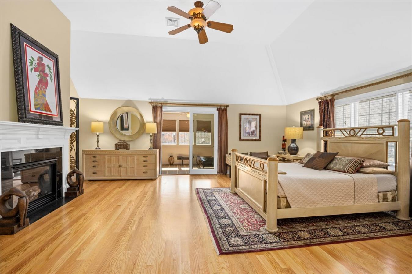 9 Park Grove Lane, Shrewsbury, Massachusetts, 01545, United States, 5 Bedrooms Bedrooms, ,5 BathroomsBathrooms,Residential,For Sale,9 Park Grove Lane,1253335