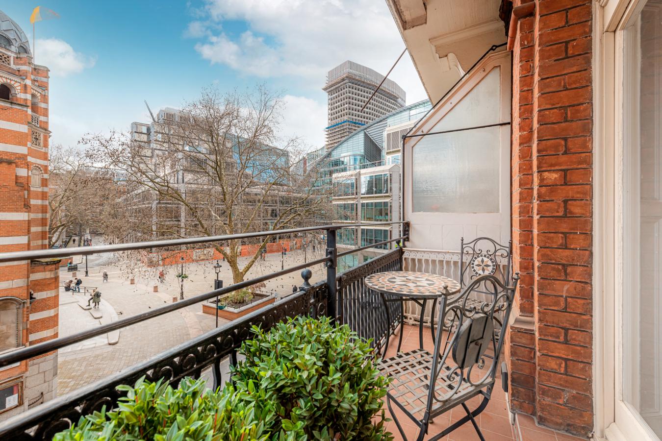 Ashley Gardens Ambrosden Avenue, London, SW1P 1QD, United Kingdom, 3 Bedrooms Bedrooms, ,3 BathroomsBathrooms,Residential,For Sale,Ashley Gardens Ambrosden Avenue,1253334
