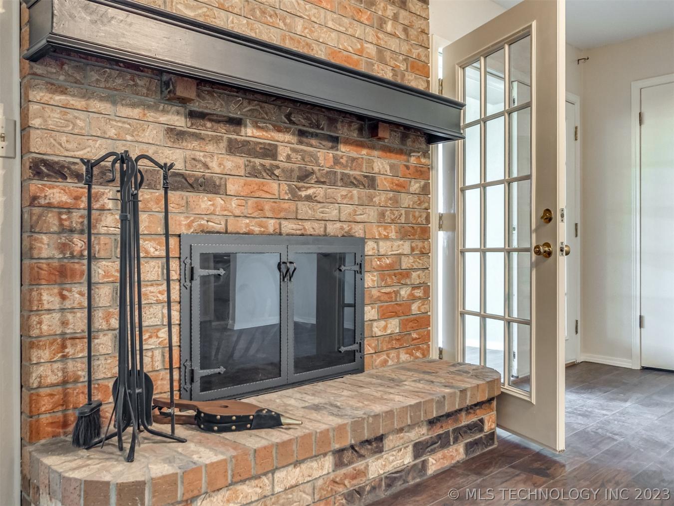 Exceptional waterfront home!! Home has been updated &amp; in fanta – image 14