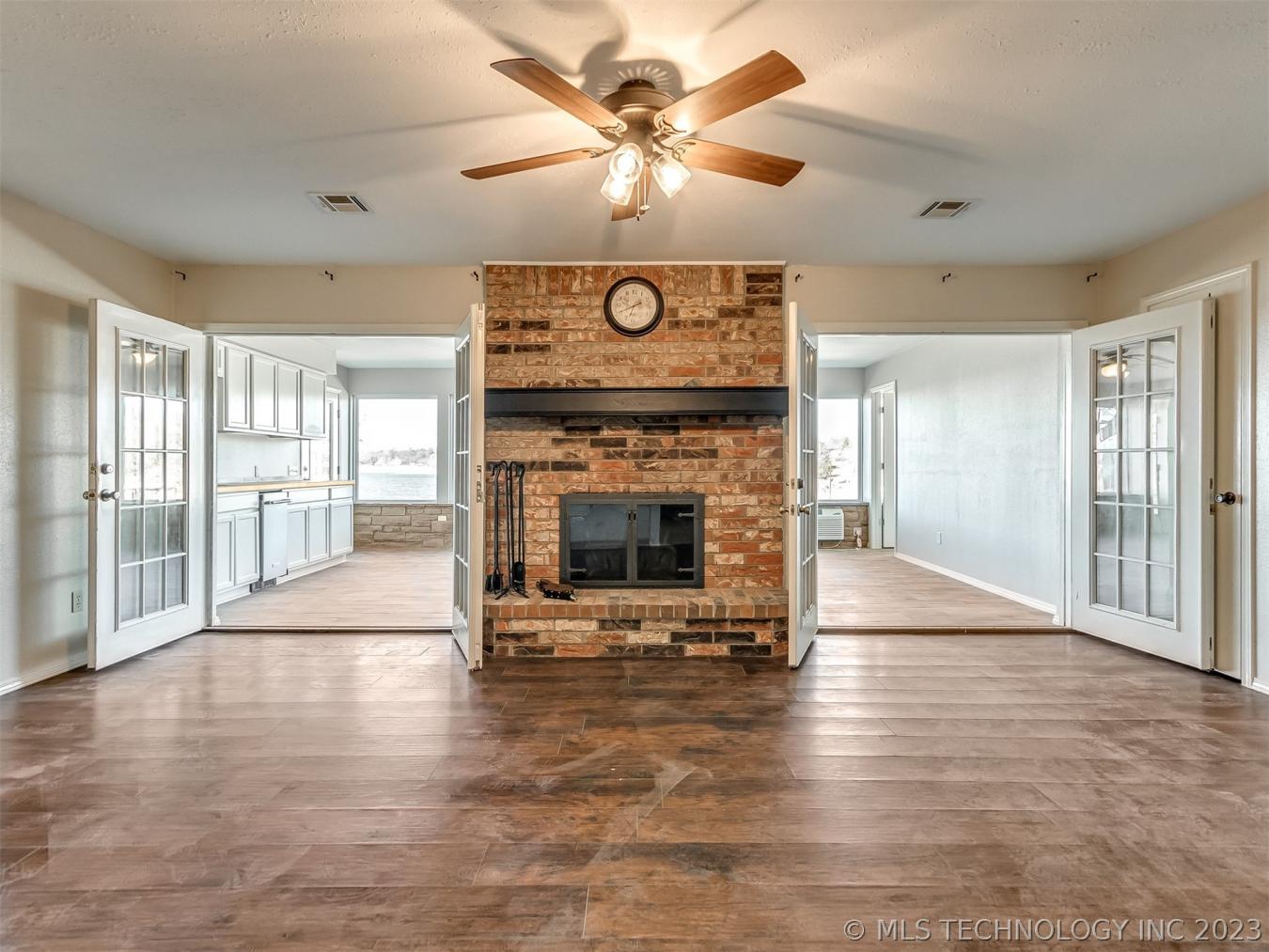 Exceptional waterfront home!! Home has been updated &amp; in fanta – image 16