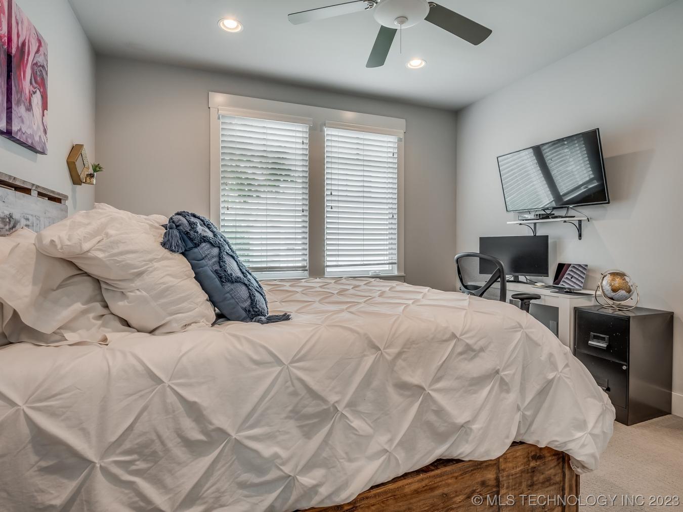 29 Boardwalk Avenue B, Carlton Landing, OK, 74432, United States, 2 Bedrooms Bedrooms, ,2 BathroomsBathrooms,Residential,For Sale,29 Boardwalk Avenue B,55591