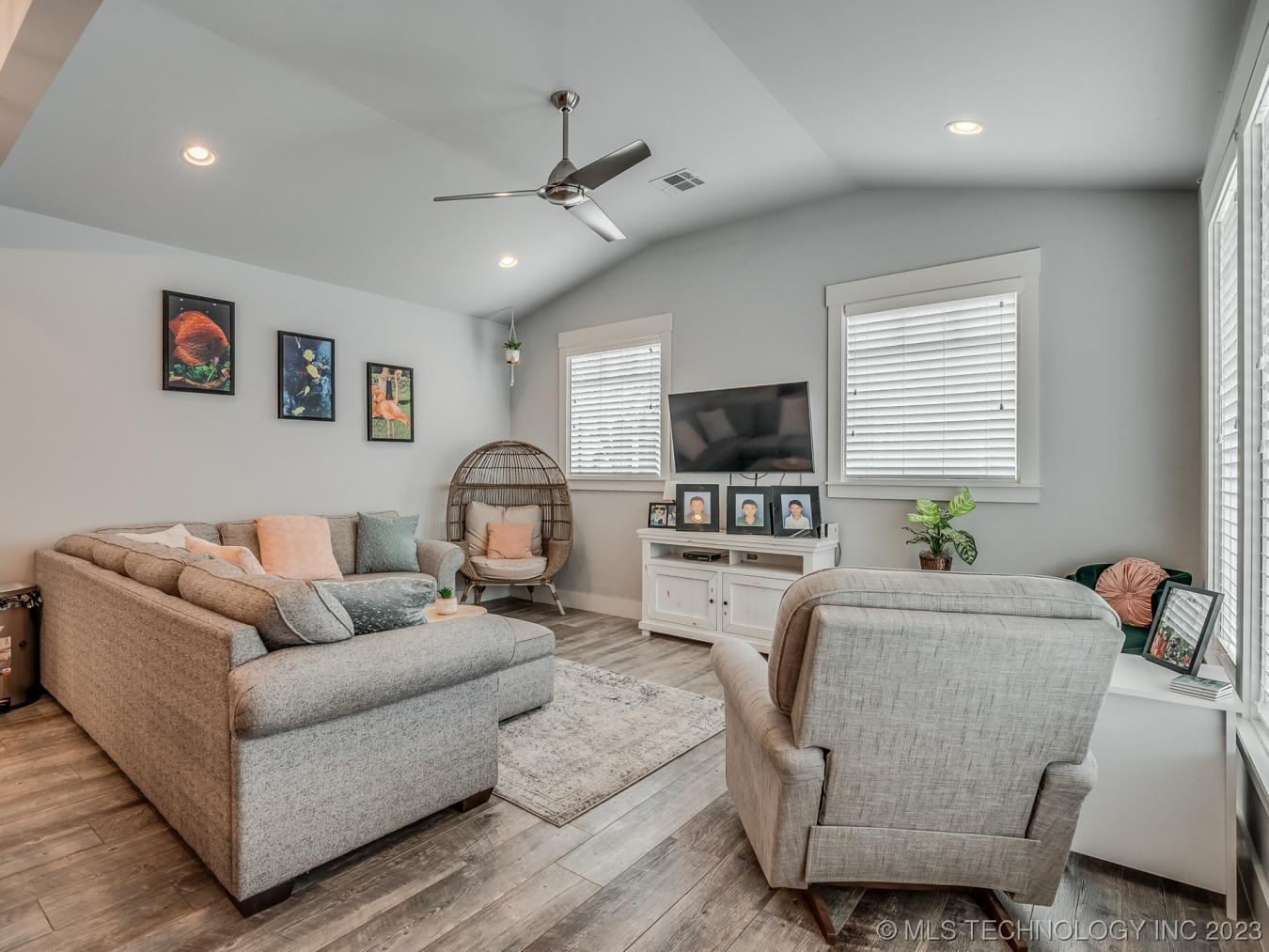 29 Boardwalk Avenue B, Carlton Landing, OK, 74432, United States, 2 Bedrooms Bedrooms, ,2 BathroomsBathrooms,Residential,For Sale,29 Boardwalk Avenue B,55591