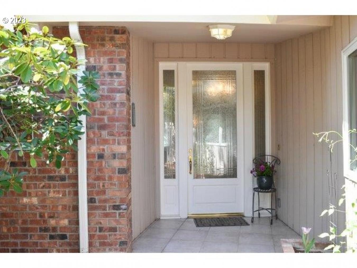 19 Royal Oaks Drive, Roseburg, OR, 97471, United States, 4 Bedrooms Bedrooms, ,3 BathroomsBathrooms,Residential,For Sale,19 Royal Oaks Drive,1259177