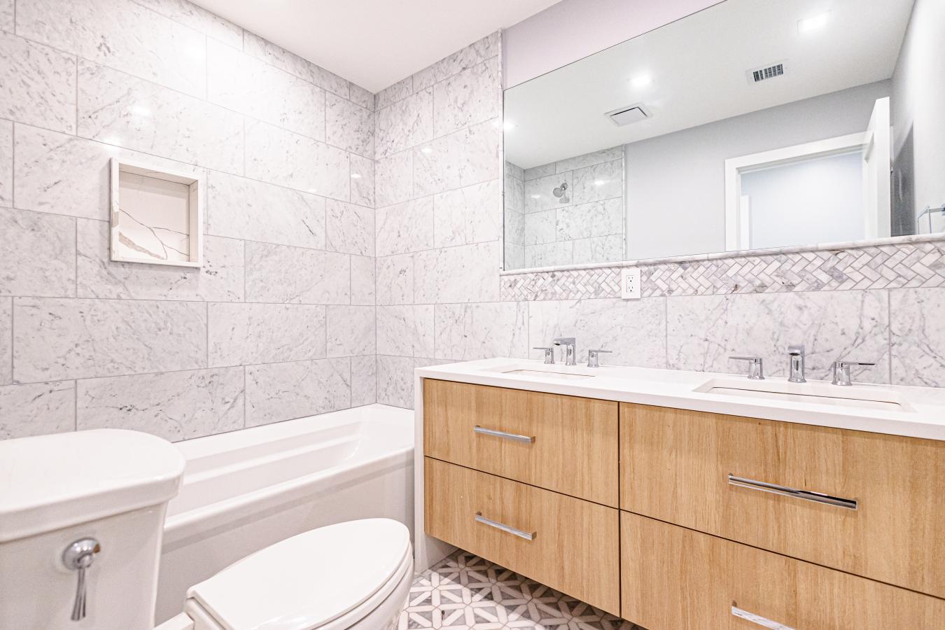 6505 Old Northern Boulevard, East Norwich, NY, 11732, United States, 6 Bedrooms Bedrooms, ,6 BathroomsBathrooms,Residential,For Sale,6505 Old Northern Boulevard,1260236