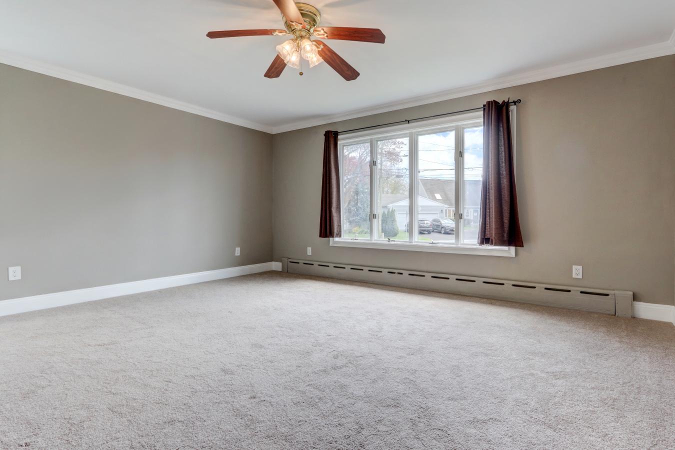 61 Shore Rd, Amityville, New York, 11701, United States, 4 Bedrooms Bedrooms, ,2 BathroomsBathrooms,Residential,For Sale,61 Shore Rd,1263867