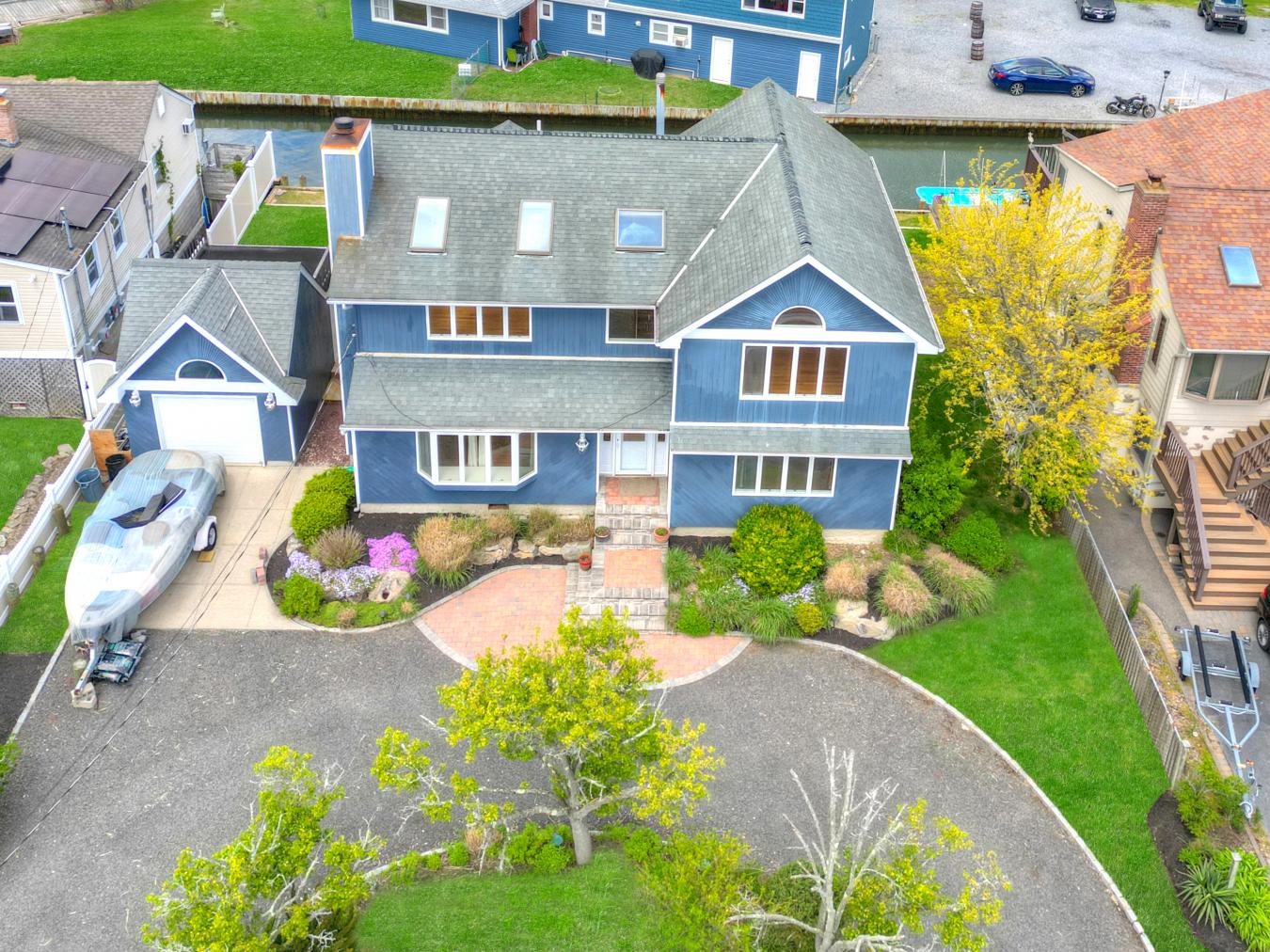 61 Shore Rd, Amityville, New York, 11701, United States, 4 Bedrooms Bedrooms, ,2 BathroomsBathrooms,Residential,For Sale,61 Shore Rd,1263867