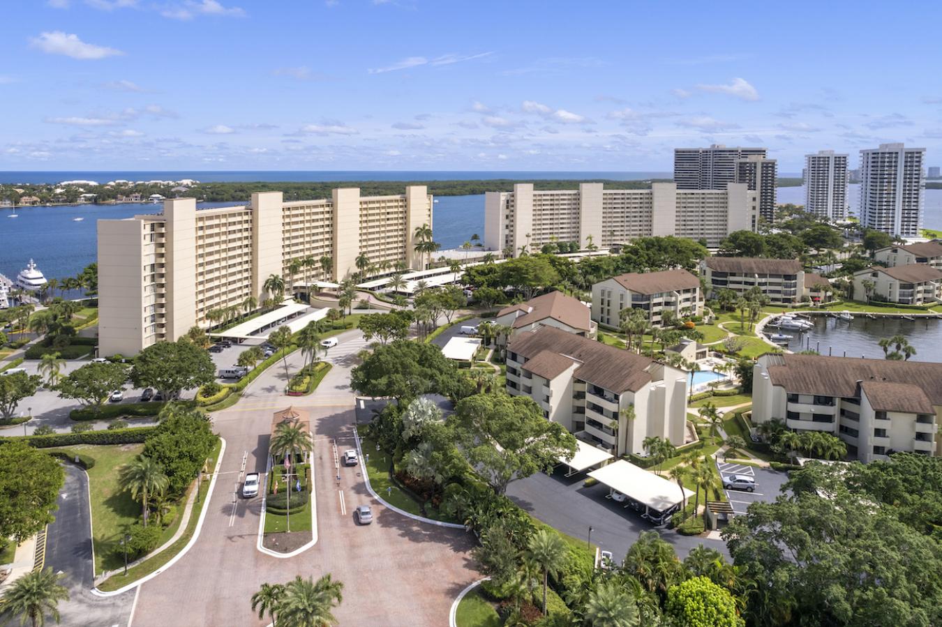 124 Lakeshore Drive, North Palm Beach, FL, 33408, United States, 3 Bedrooms Bedrooms, ,3 BathroomsBathrooms,Residential,For Sale,124 Lakeshore Drive,1266587