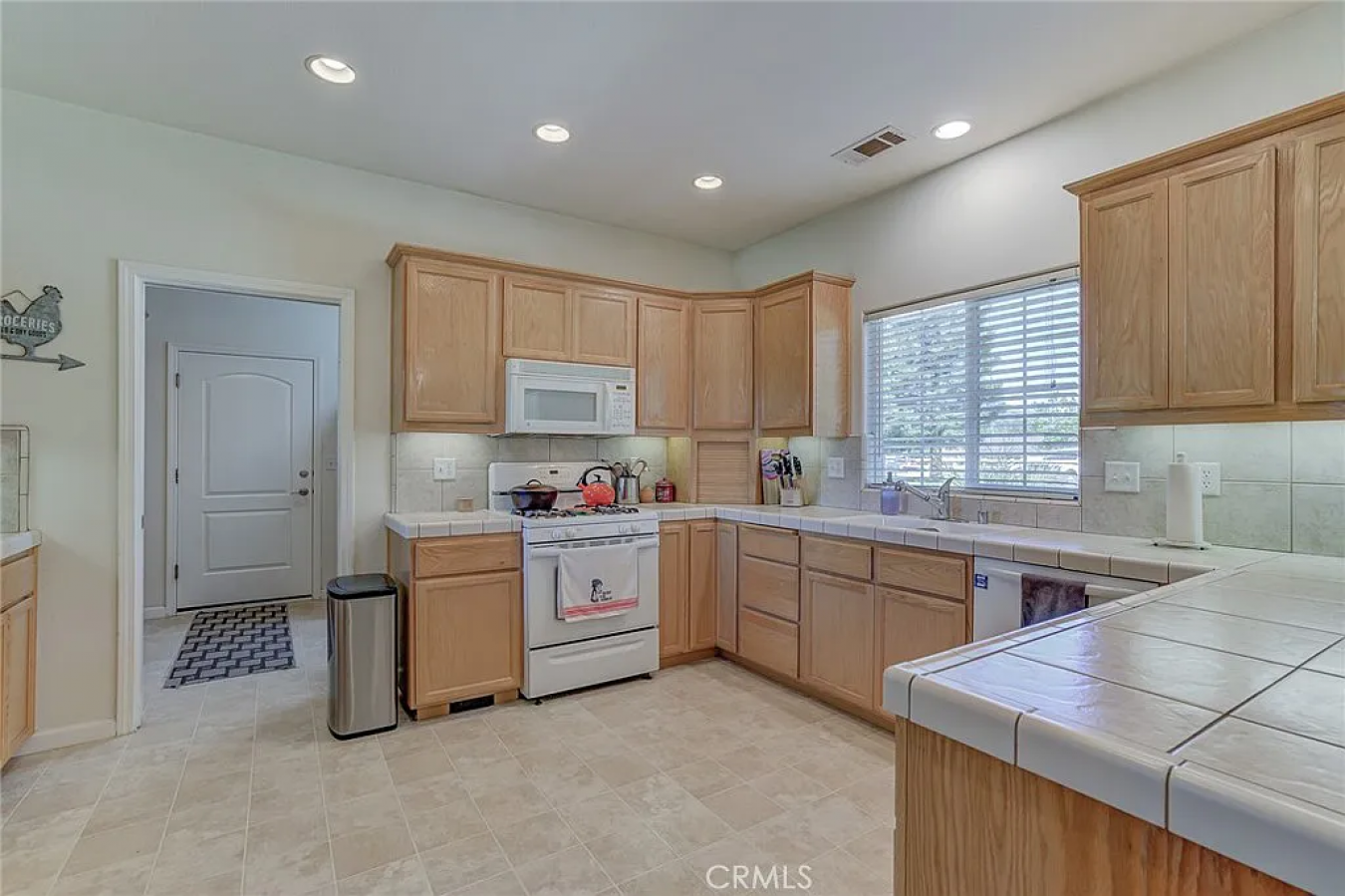 Welcome to 19805 Bowman Rd, Cottonwood, CA! This stunning property off – image 13