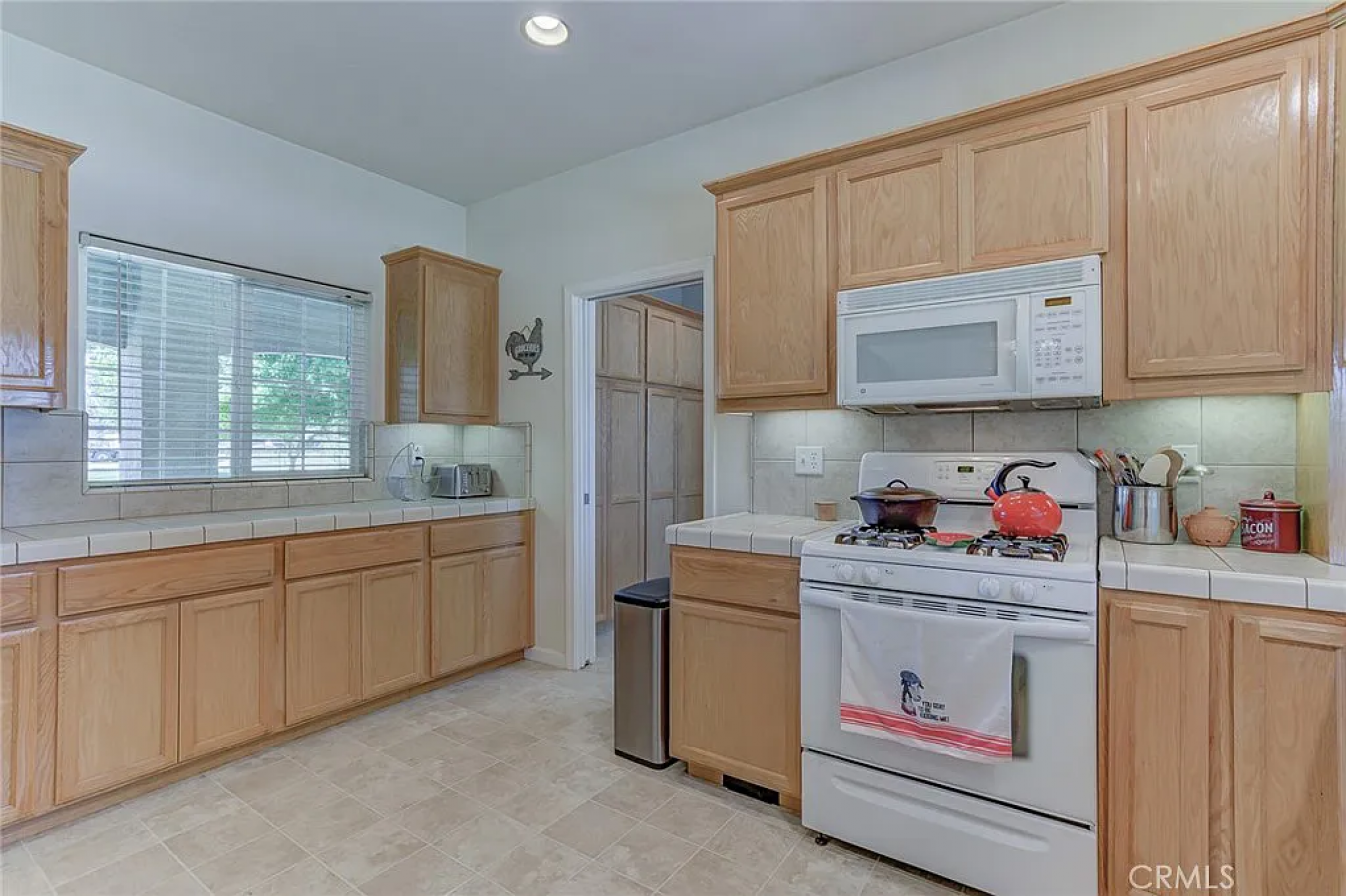 Welcome to 19805 Bowman Rd, Cottonwood, CA! This stunning property off – image 16