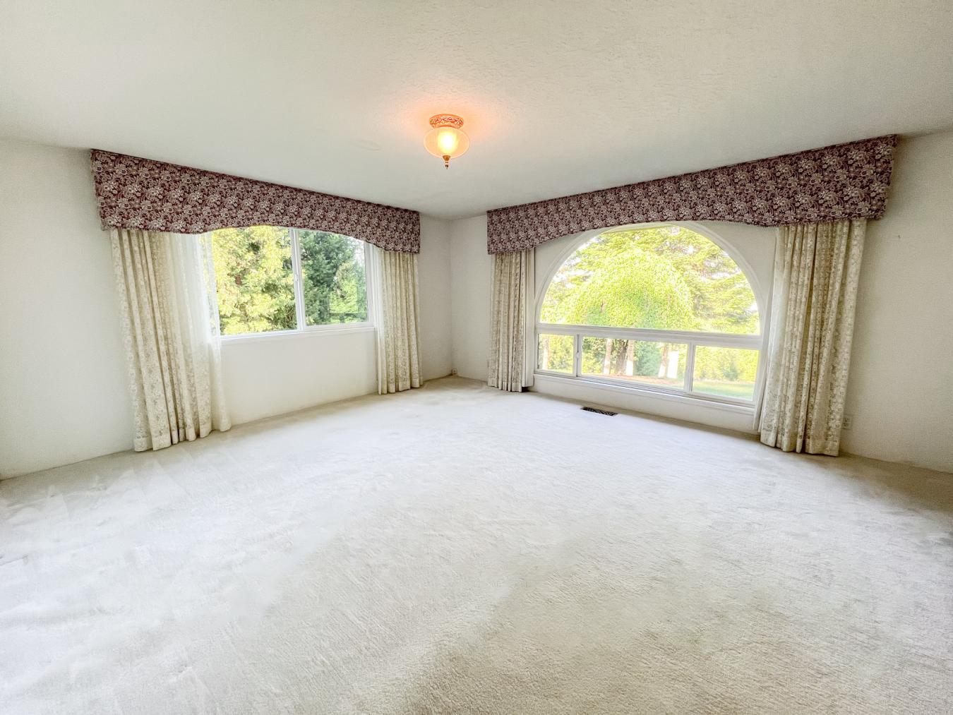 250 Mountain Drive, Roseburg, OR, 97471, United States, 4 Bedrooms Bedrooms, ,3 BathroomsBathrooms,Residential,For Sale,250 Mountain Drive,1268209