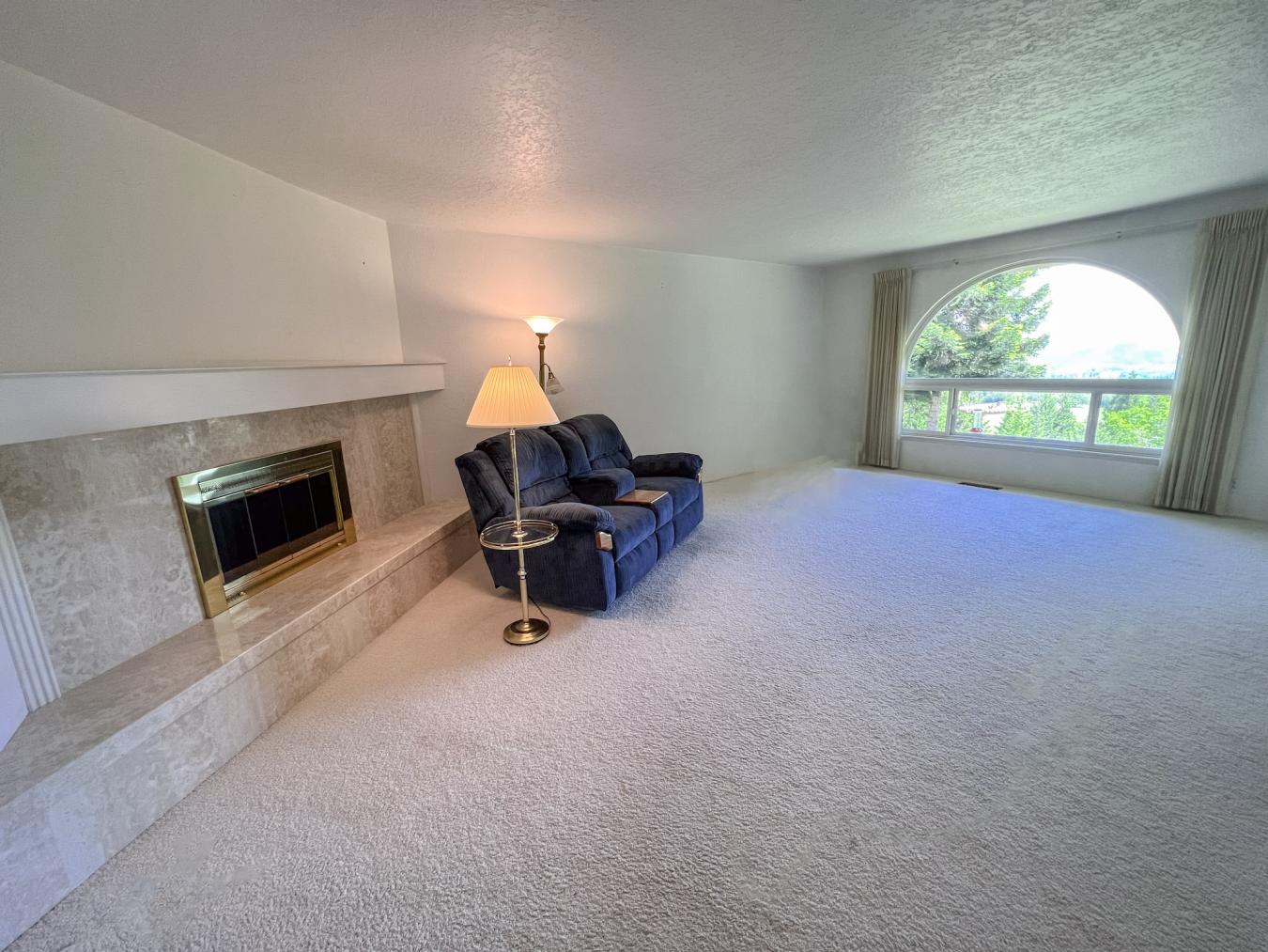250 Mountain Drive, Roseburg, OR, 97471, United States, 4 Bedrooms Bedrooms, ,3 BathroomsBathrooms,Residential,For Sale,250 Mountain Drive,1268209