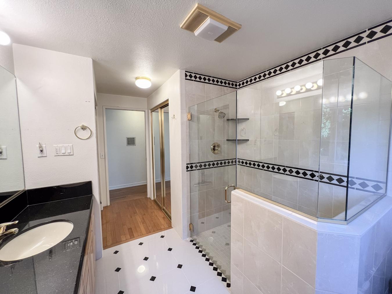 250 Mountain Drive, Roseburg, OR, 97471, United States, 4 Bedrooms Bedrooms, ,3 BathroomsBathrooms,Residential,For Sale,250 Mountain Drive,1268209