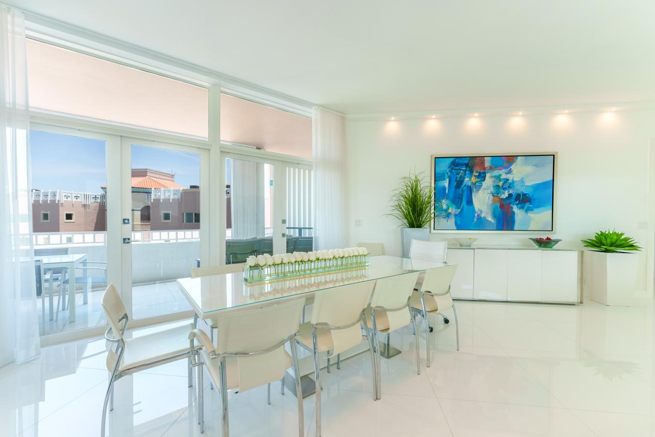 300 SE 5th Avenue, Boca Raton, Florida, 33432, United States, 2 Bedrooms Bedrooms, ,3 BathroomsBathrooms,Residential,For Sale,300 SE 5th Avenue,1270698