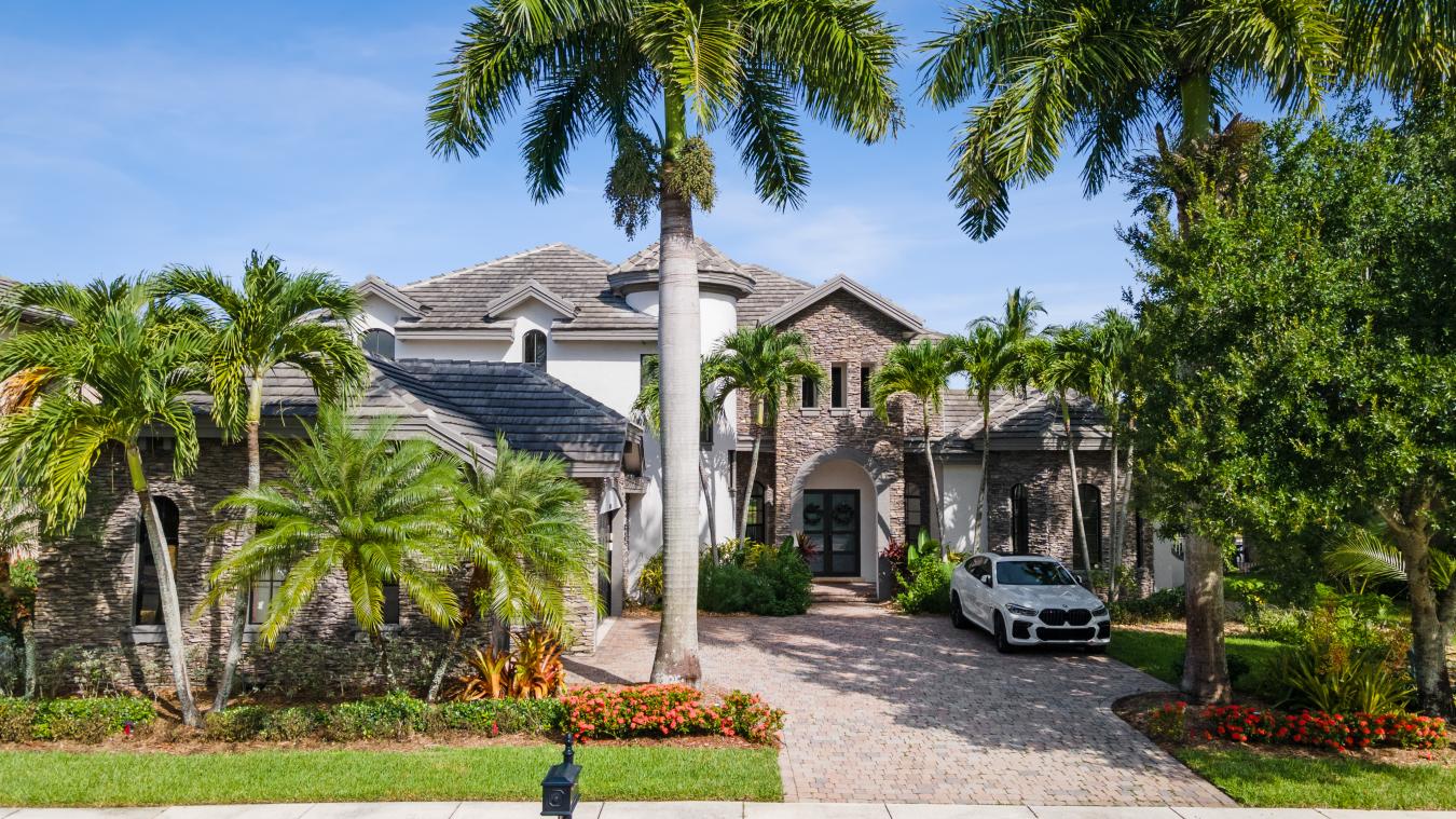 10775 Versailles Boulevard, Wellington, FL, 33449, United States, 5 Bedrooms Bedrooms, ,4 BathroomsBathrooms,Residential,For Sale,10775 Versailles Boulevard,1272015