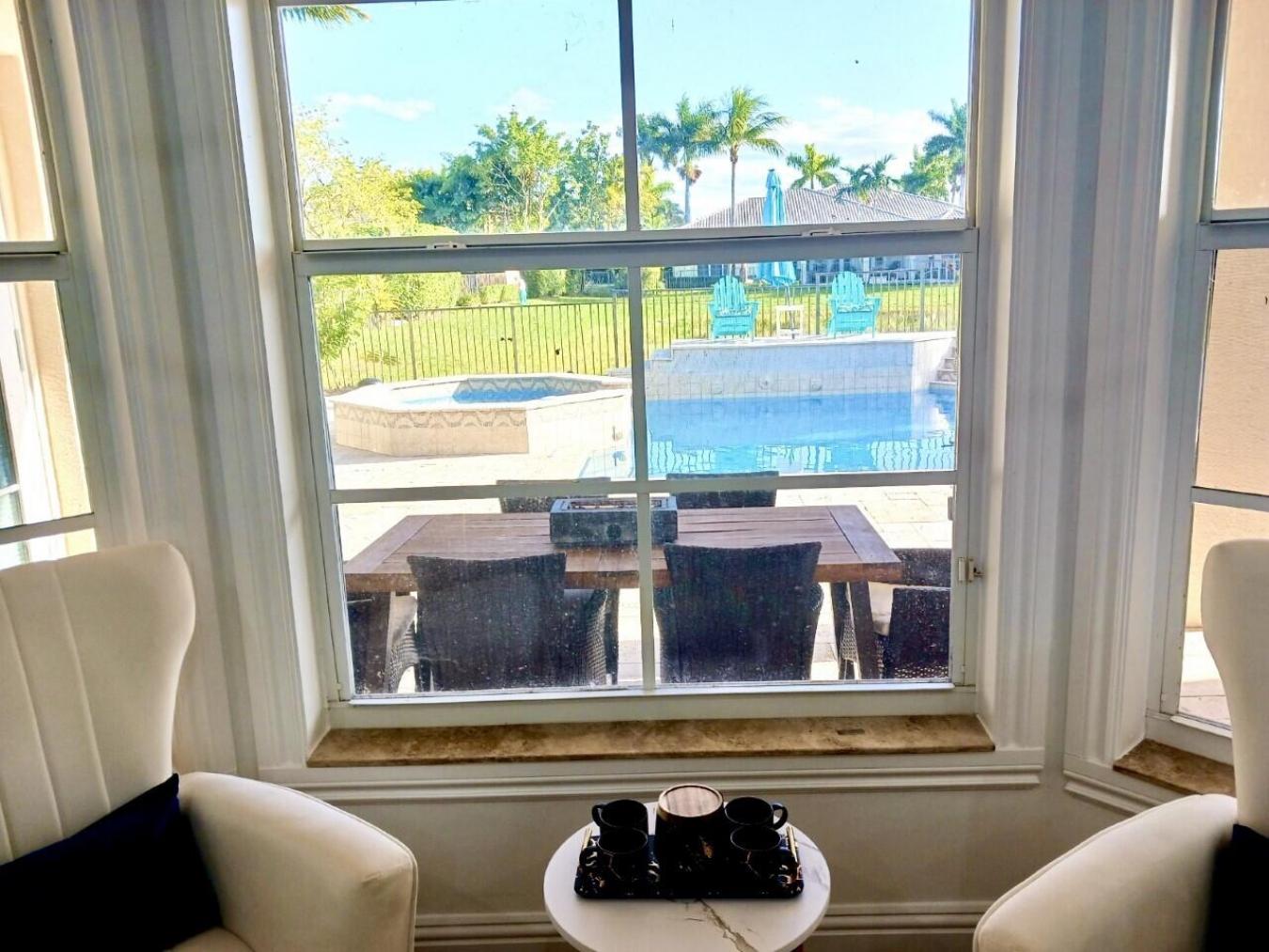 11672 S Breeze Place, Wellington, FL, 33449, United States, 5 Bedrooms Bedrooms, ,5 BathroomsBathrooms,Residential,For Sale,11672 S Breeze Place,1272014