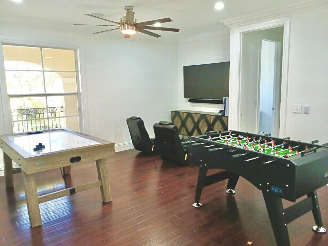 11672 S Breeze Place, Wellington, FL, 33449, United States, 5 Bedrooms Bedrooms, ,5 BathroomsBathrooms,Residential,For Sale,11672 S Breeze Place,1272014