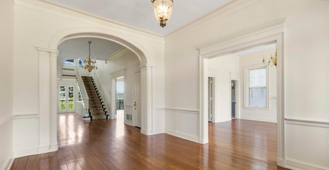 8234 Sutherland Farm Road, Prospect, KY, 40059, United States, 6 Bedrooms Bedrooms, ,4 BathroomsBathrooms,Residential,For Sale,8234 Sutherland Farm Road,1272624