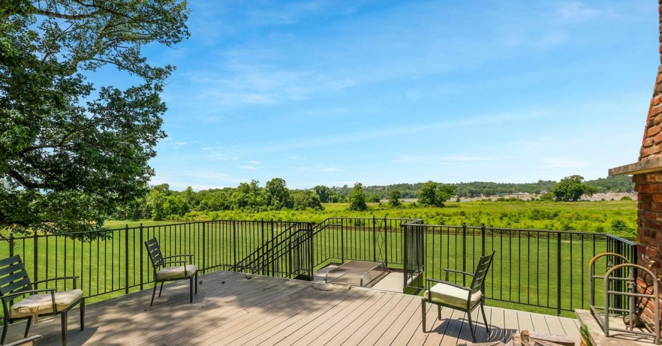 8234 Sutherland Farm Road, Prospect, KY, 40059, United States, 6 Bedrooms Bedrooms, ,4 BathroomsBathrooms,Residential,For Sale,8234 Sutherland Farm Road,1272624