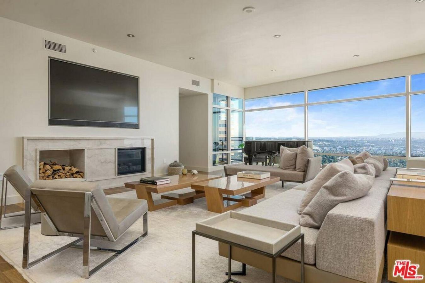 1 W Century Drive #35A, Los Angeles, CA, 90067, United States, 4 Bedrooms Bedrooms, ,6 BathroomsBathrooms,Residential,For Sale,1 W Century Drive #35A,1272623