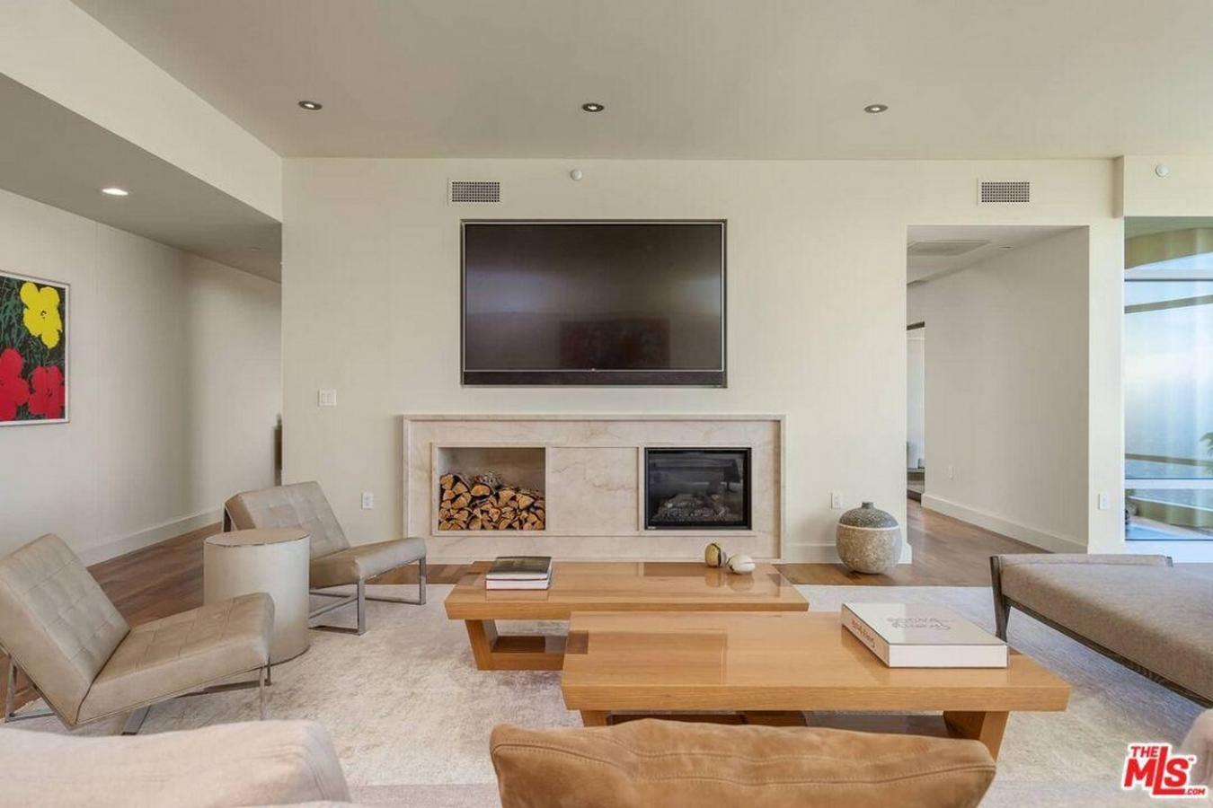 1 W Century Drive #35A, Los Angeles, CA, 90067, United States, 4 Bedrooms Bedrooms, ,6 BathroomsBathrooms,Residential,For Sale,1 W Century Drive #35A,1272623