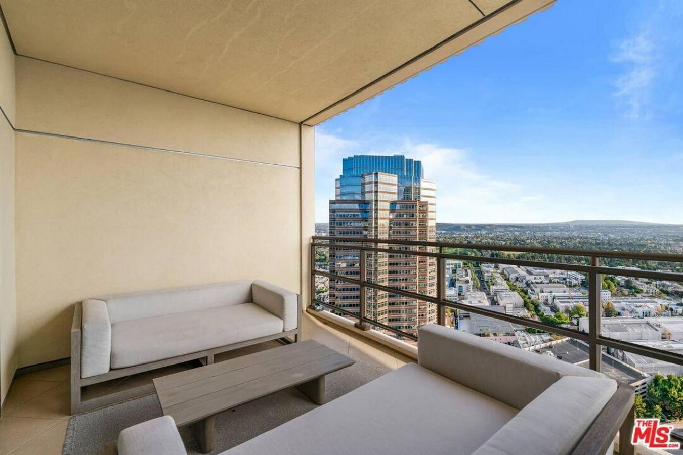1 W Century Drive #35A, Los Angeles, CA, 90067, United States, 4 Bedrooms Bedrooms, ,6 BathroomsBathrooms,Residential,For Sale,1 W Century Drive #35A,1272623