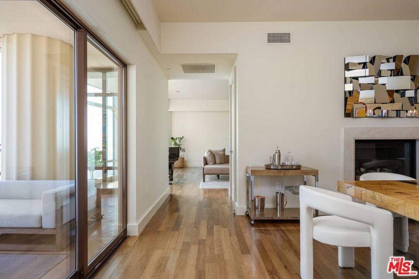 1 W Century Drive #35A, Los Angeles, CA, 90067, United States, 4 Bedrooms Bedrooms, ,6 BathroomsBathrooms,Residential,For Sale,1 W Century Drive #35A,1272623